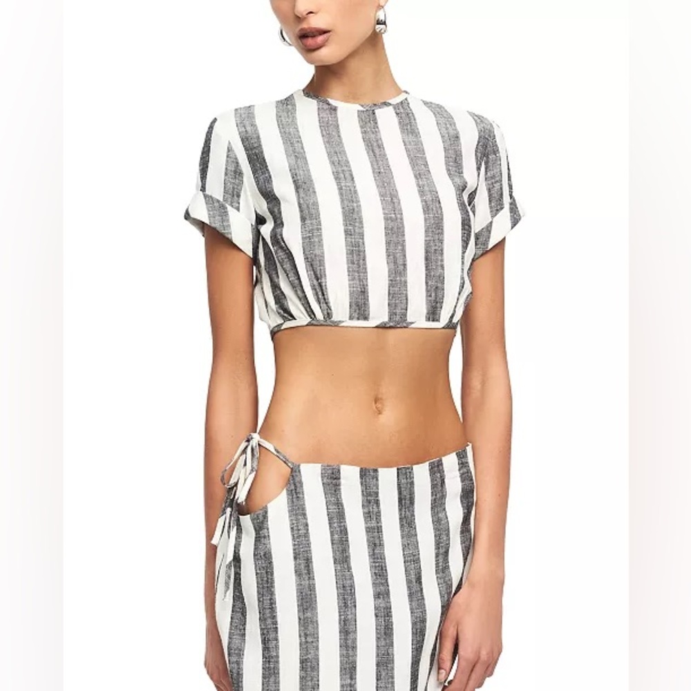 NWT LIONESS FAZIO TEE BLACK PINSTRIPE, XS, MSRP $69